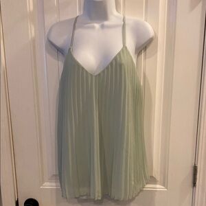 🔥5/$20🔥 A New Day Green Pleated Sleeveless Camisole